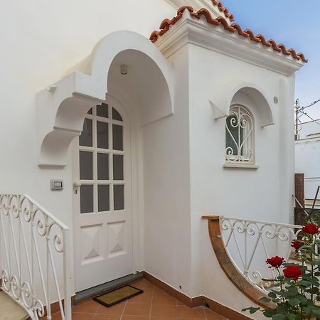 To Be Capri Hotel Екстериор снимка